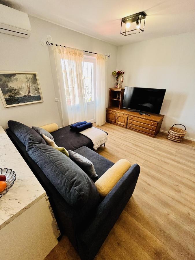 Apartments And Rooms With Parking Space Makarska - 18028 Eksteriør bilde