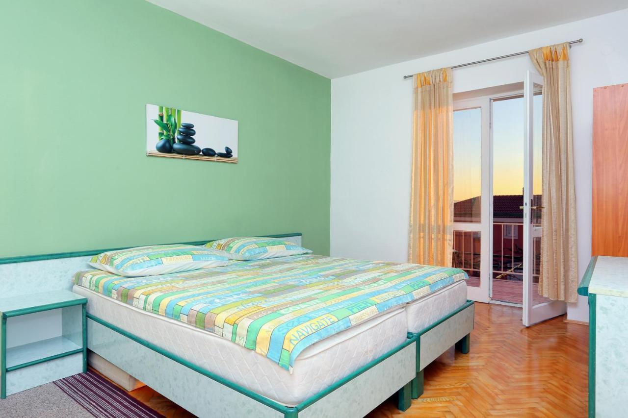 Apartments And Rooms With Parking Space Makarska - 18028 Eksteriør bilde